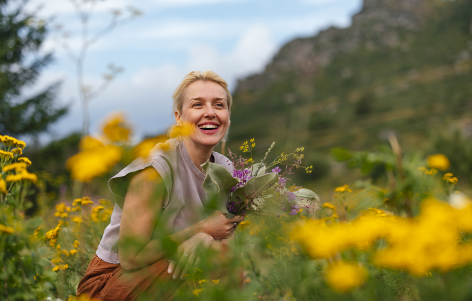 Why Women 40+ Need Nitric Oxide: Benefits, Warning Signs & Natural Solutions: Insights from Cathy Eason on the Biohacker Blondie Podcast